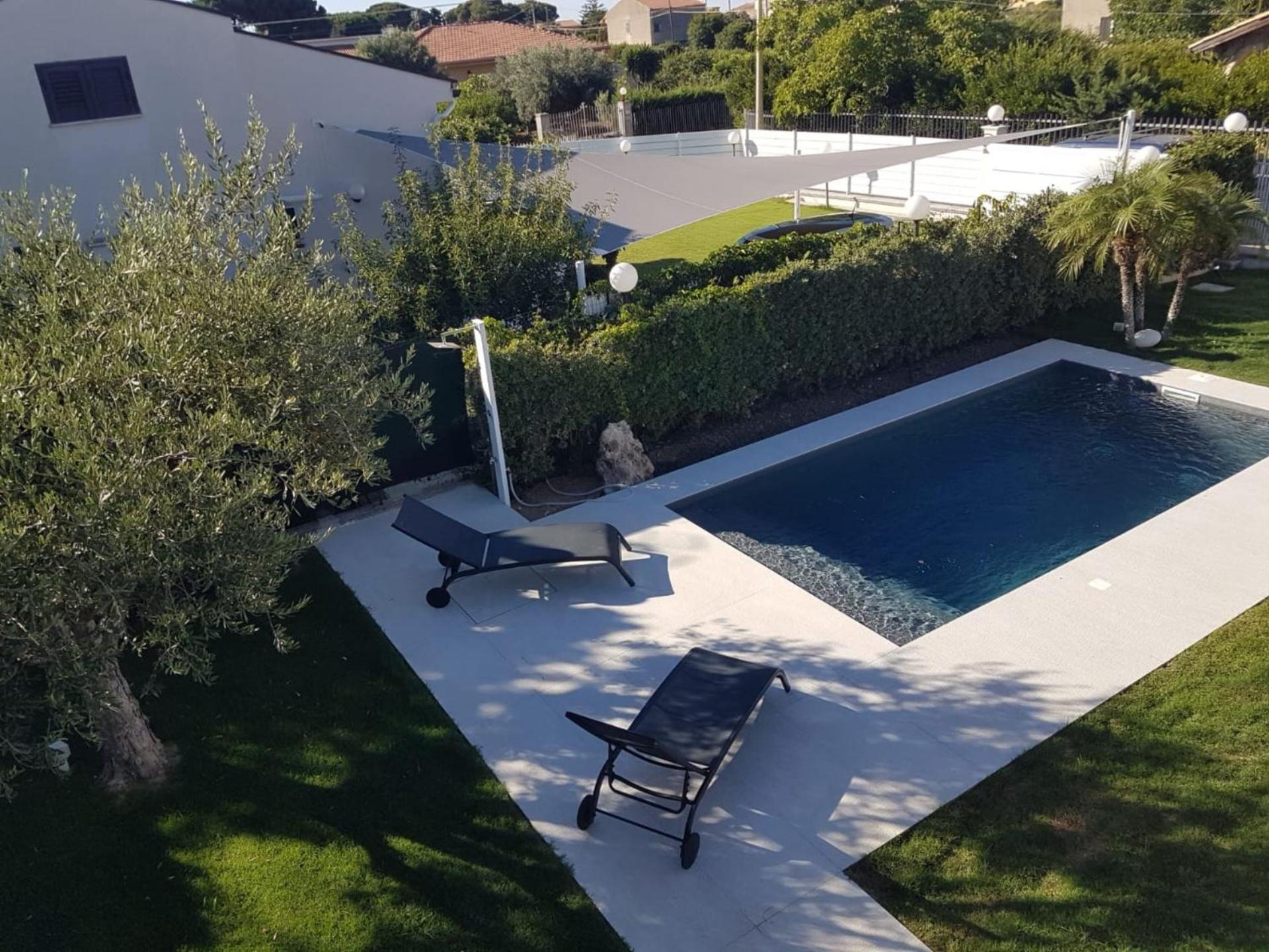 Villa Sicilia Lascari Bilik gambar